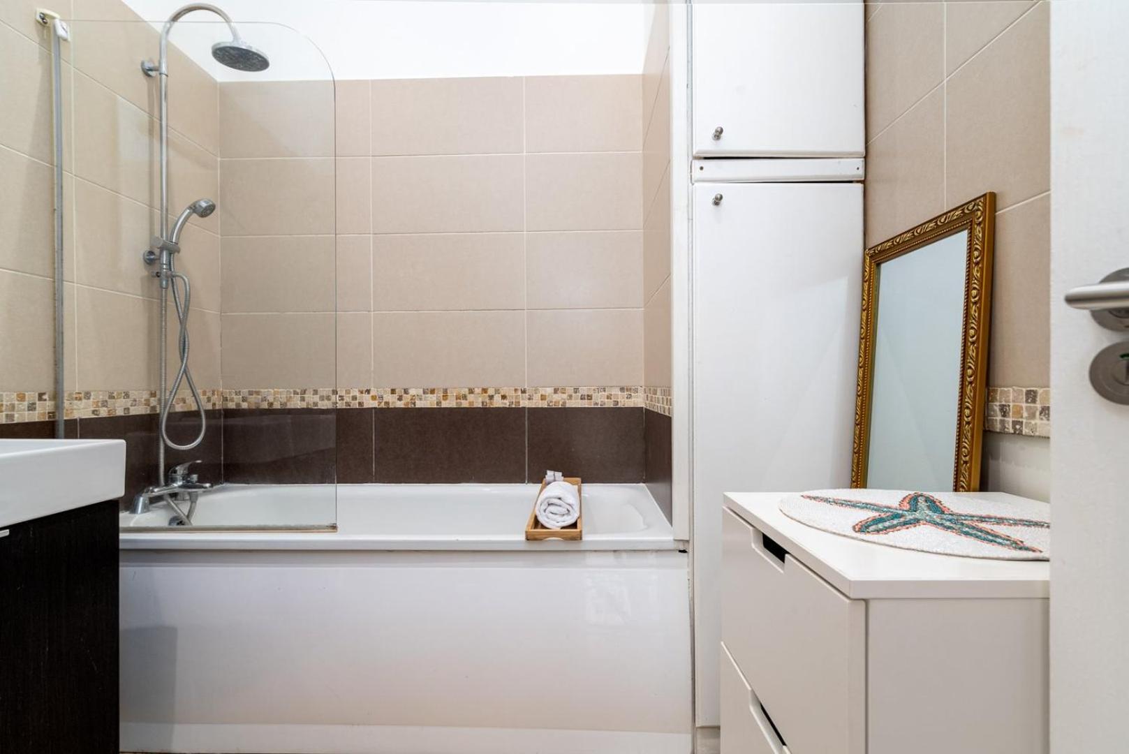 Guestready - Charming Retreat In West Green London Szoba fotó